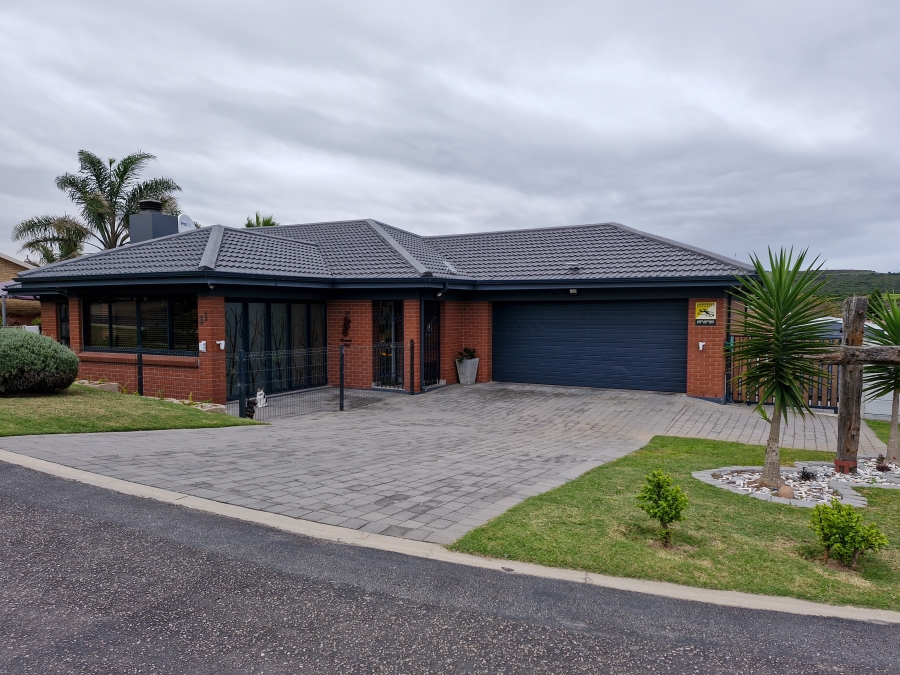 3 Bedroom Property for Sale in Tergniet Western Cape